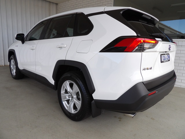 2024 Toyota Rav4 Hybrid GXL-2WD image 2
