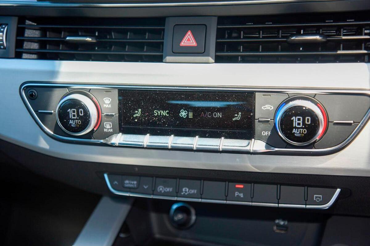 2024 Audi A4 45 TFSI S line Auto quattro MY24 image 12