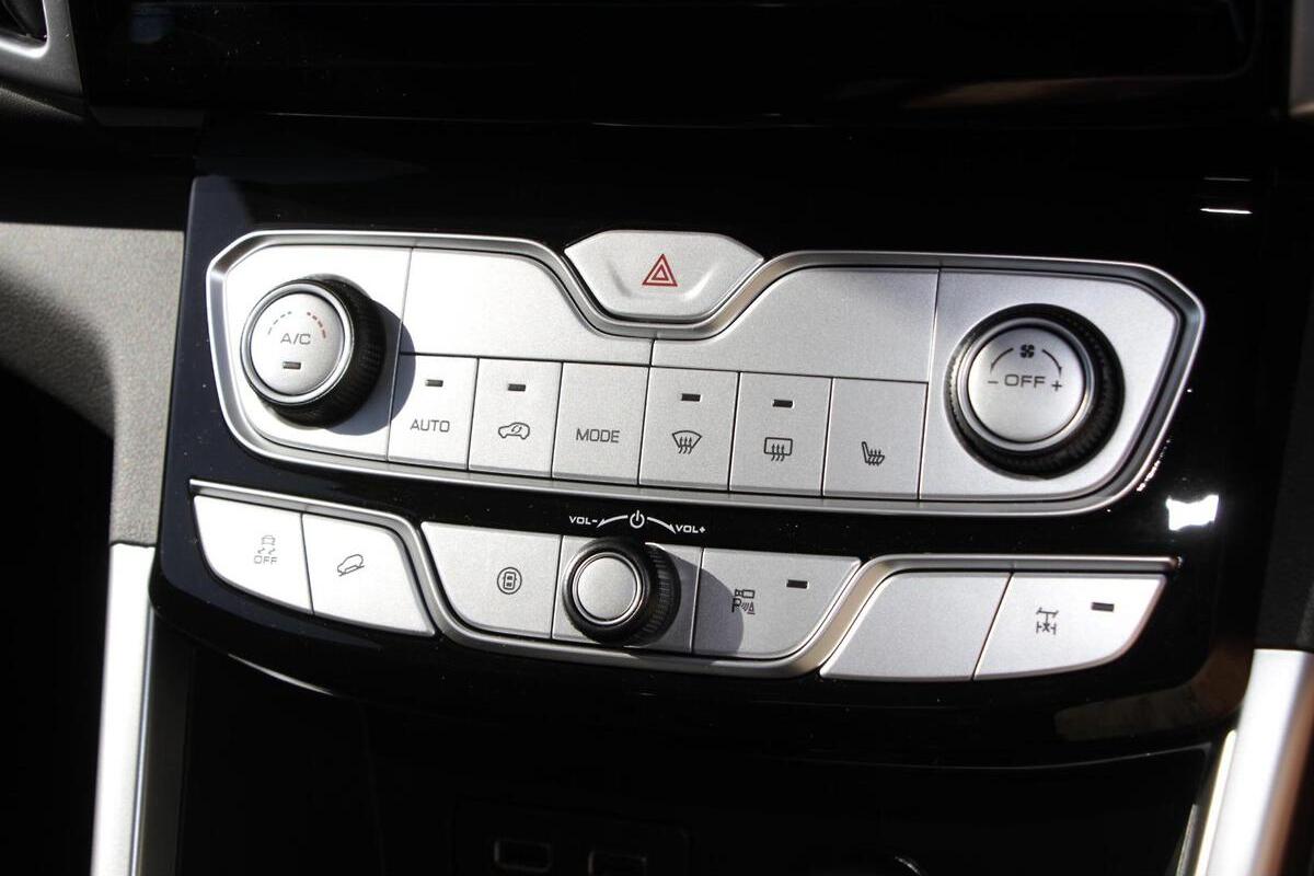 2024 GWM Ute Cannon Lux Auto 4x4 Dual Cab image 14