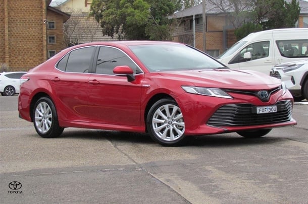 2021 Toyota Camry Hybrid Ascent image 3