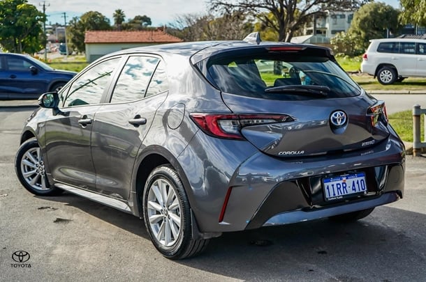 2023 Toyota Corolla Ascent Sport image 2