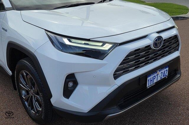 2021 Toyota RAV4 Hybrid GXL-2WD image 8