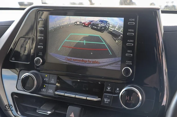2022 Toyota Kluger Hybrid GX AWD image 3