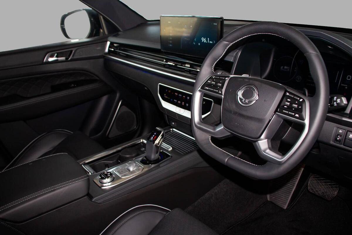 2025 KGM SsangYong Rexton Ultimate Sport Pack Auto 4x4 MY24 image 6