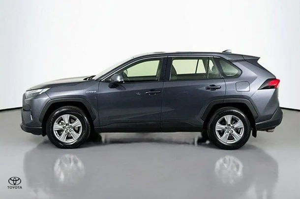 2023 Toyota Rav4 Hybrid GX image 5