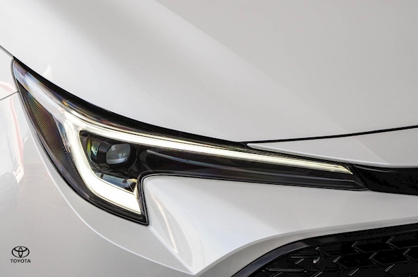 2023 Toyota Corolla ZR Hybrid image 6