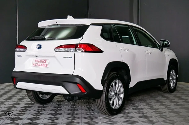 2023 Toyota Corolla Cross HV GX image 4