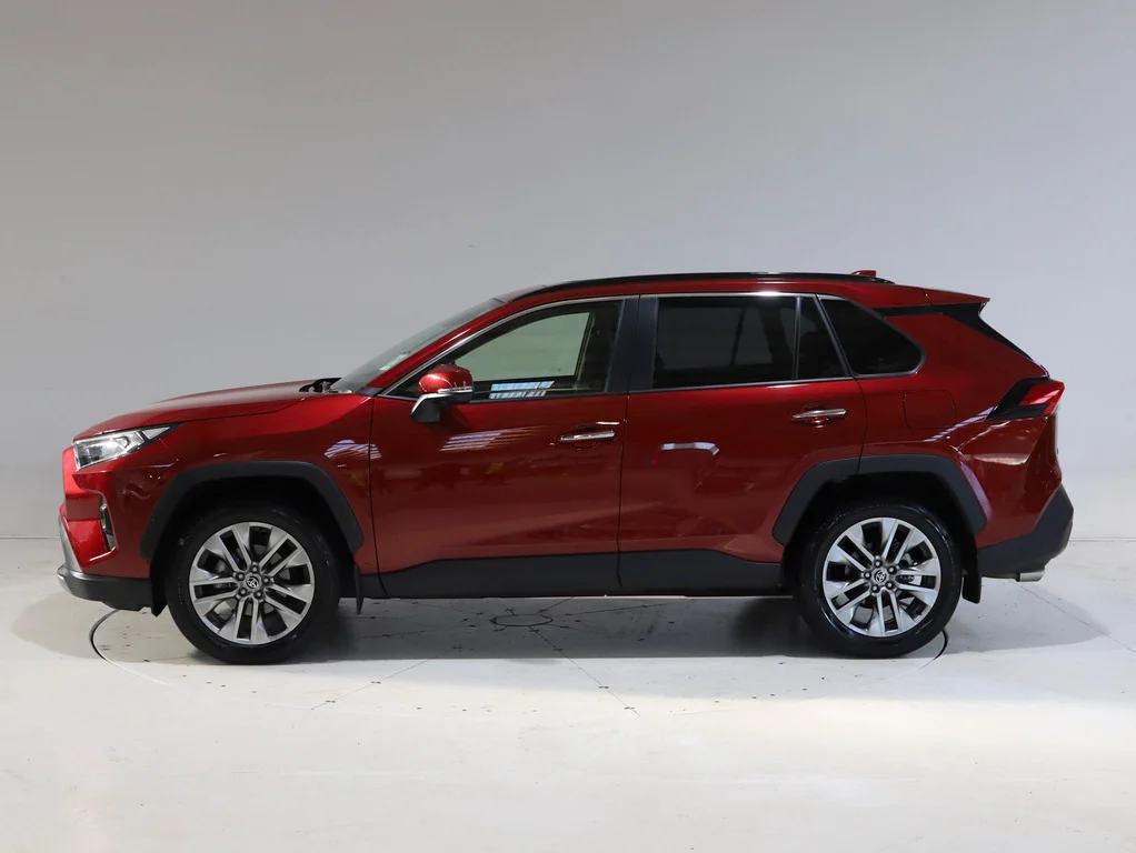 2024 Toyota RAV4 Cruiser 2WD image 4