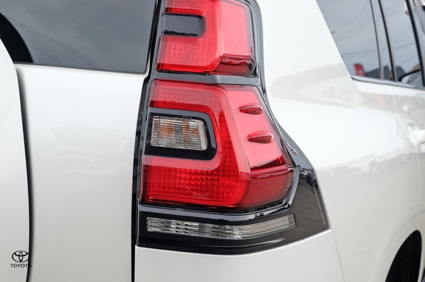 2023 Toyota PRADO VX image 20