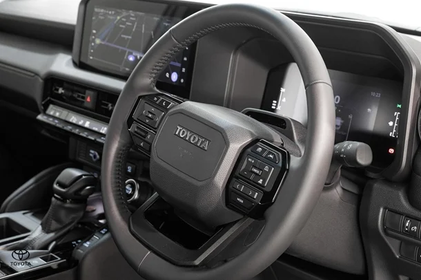 2024 Toyota Prado GXL image 23