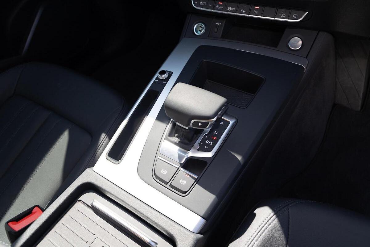 2024 Audi Q5 35 TDI Auto MY25 image 13