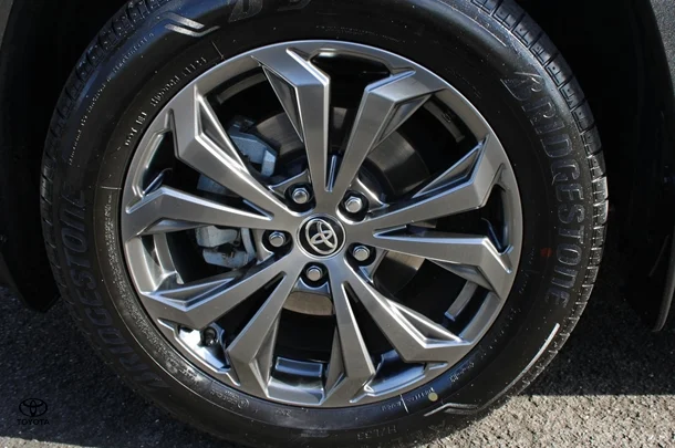 2024 Toyota RAV4 Hybrid GXL AWD image 13