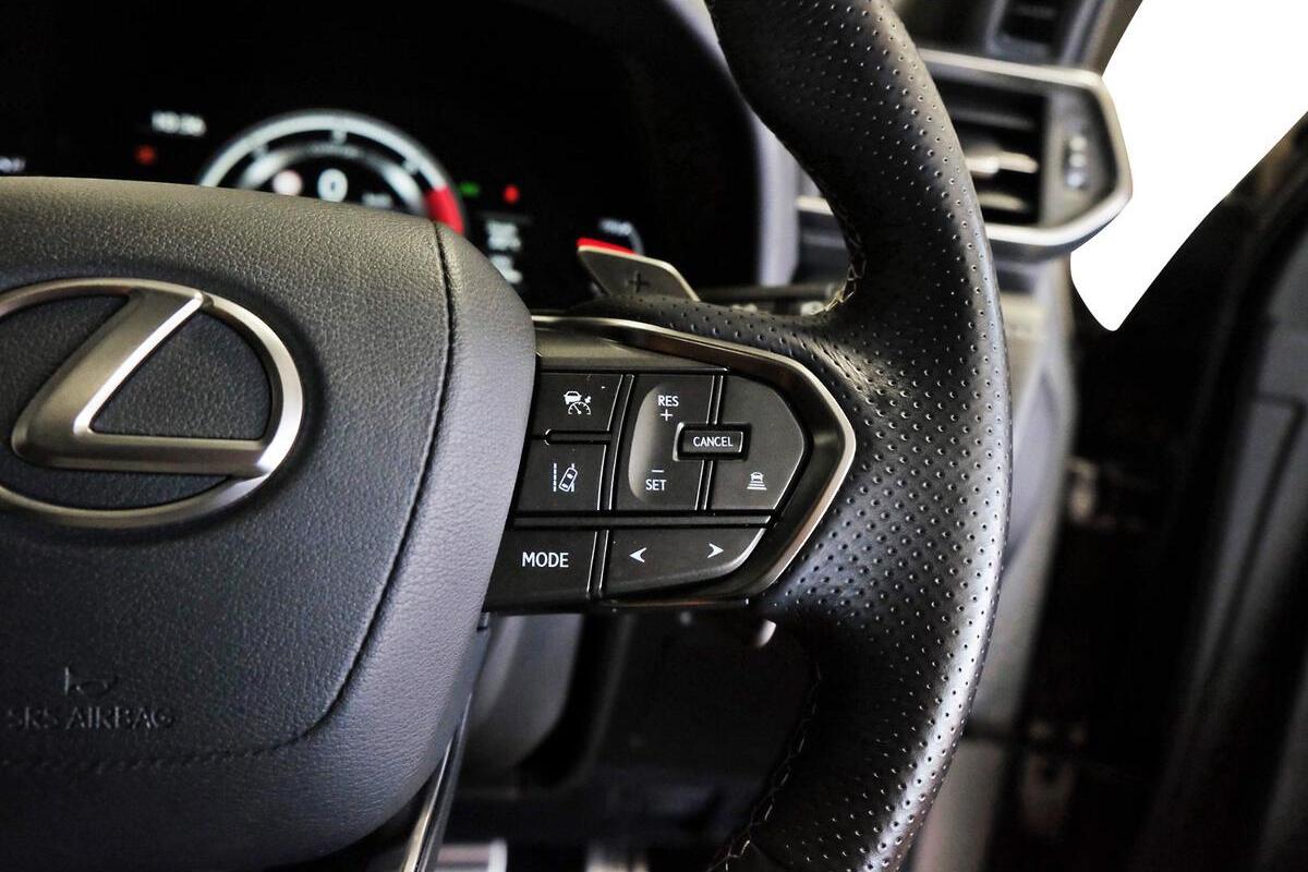2024 Lexus LX LX500d F Sport Auto 4x4 image 15