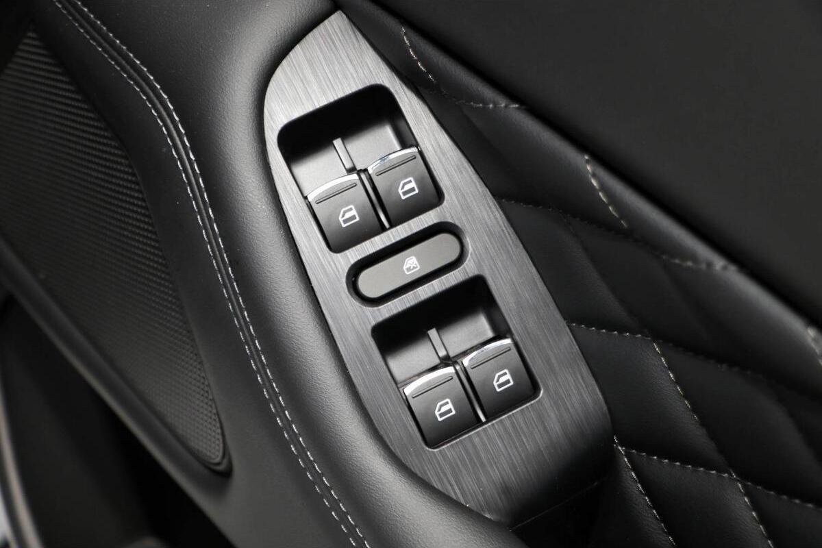 2024 GWM Ute Cannon Vanta Auto 4x4 Dual Cab image 18