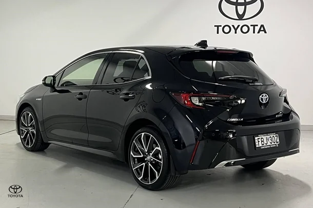 2023 Toyota Corolla ZR image 8
