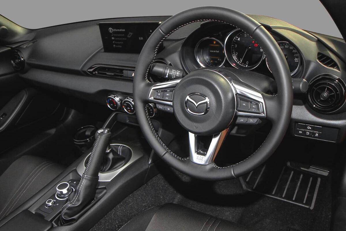 2024 Mazda MX-5 G20 ND Manual image 6
