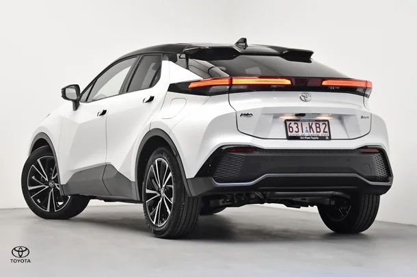 2023 Toyota C-HR Hybrid Koba 2WD image 5