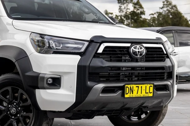 2023 Toyota HILUX Rogue image 18