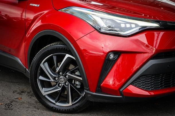 2021 Toyota C-HR Hybrid Koba 2WD image 2