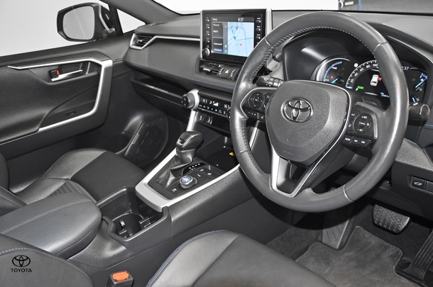 2022 Toyota RAV4 Hybrid XSE (AWD) image 9
