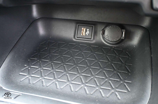 2022 Toyota RAV4 Hybrid GX AWD image 12