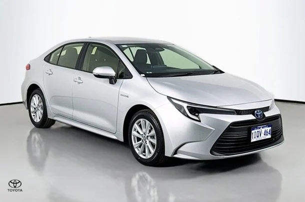 2023 Toyota Corolla Sedan Hybrid Ascent Sport image 1