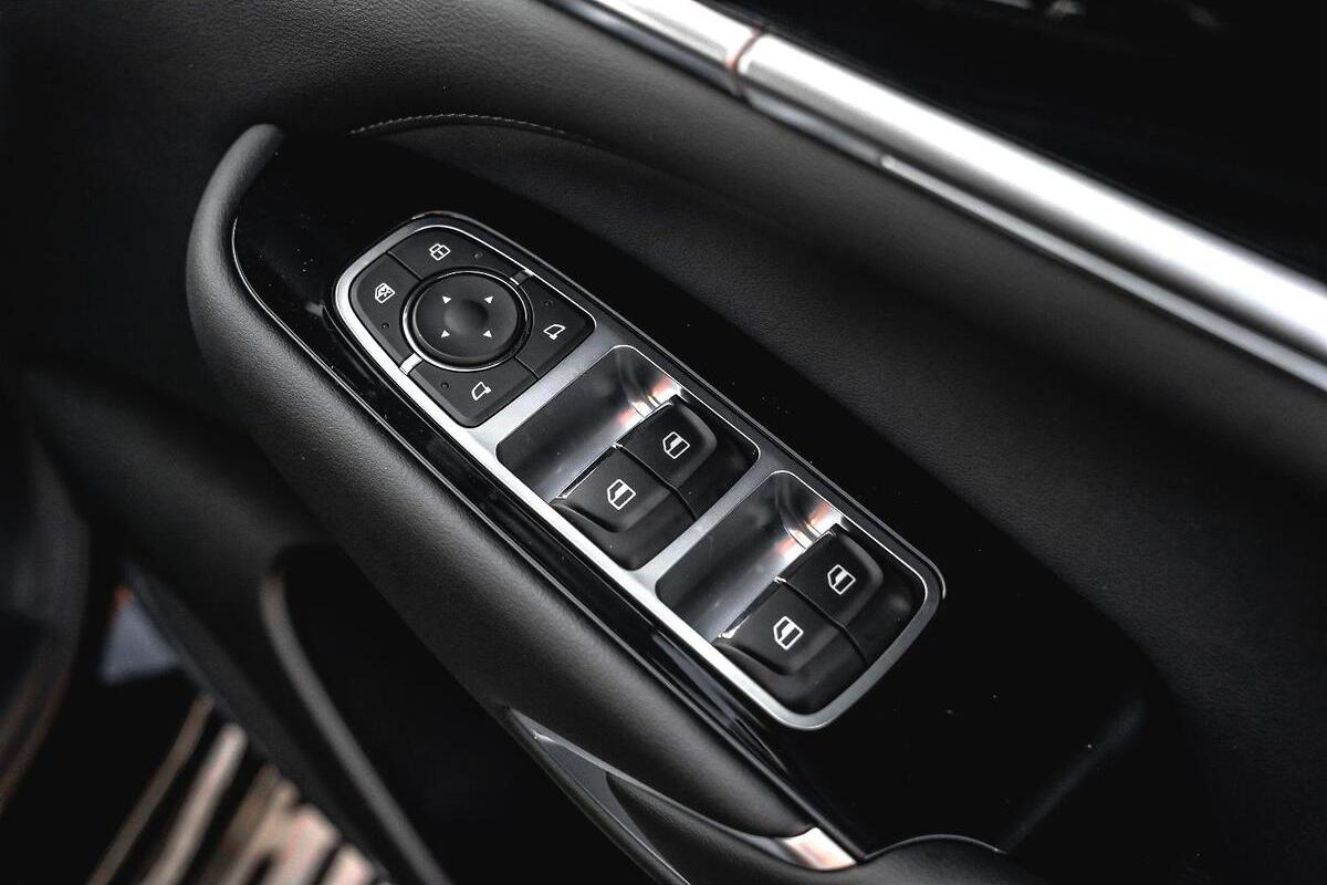 2025 GWM Cannon Alpha Lux Auto 4WD Dual Cab image 22