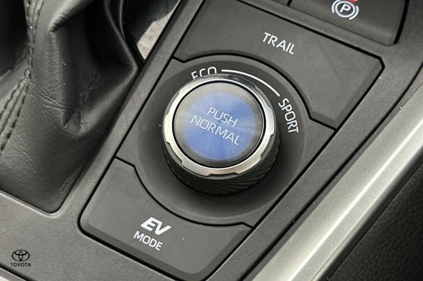 2023 Toyota Rav4 Hybrid Cruiser-AWD image 28