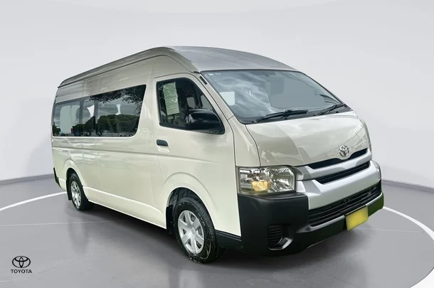 2017 Toyota Hiace SLWB image 1