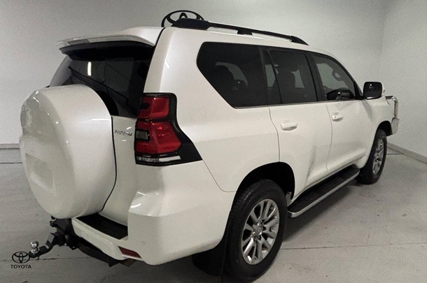 2019 Toyota Prado Kakadu image 8