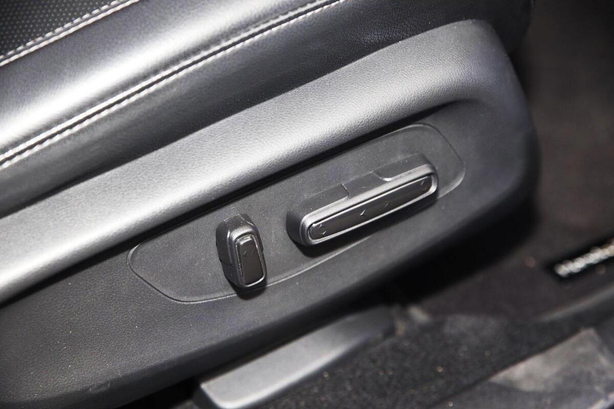 2024 Honda ZR-V e:HEV LX Auto MY24 image 14