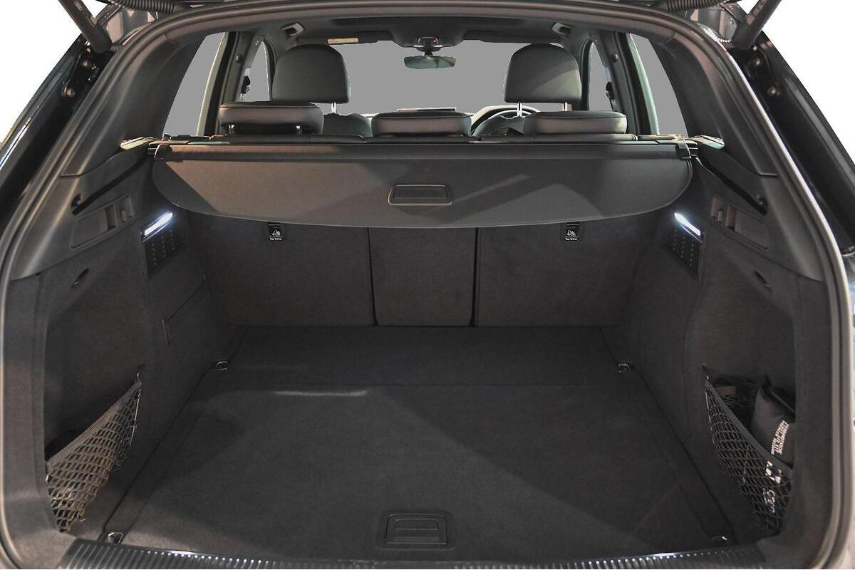 2025 Audi Q5 45 TFSI Sport Auto quattro ultra MY25 image 8