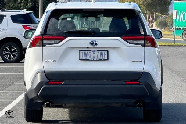 2022 Toyota RAV4 HYBRID GX AWD image 4