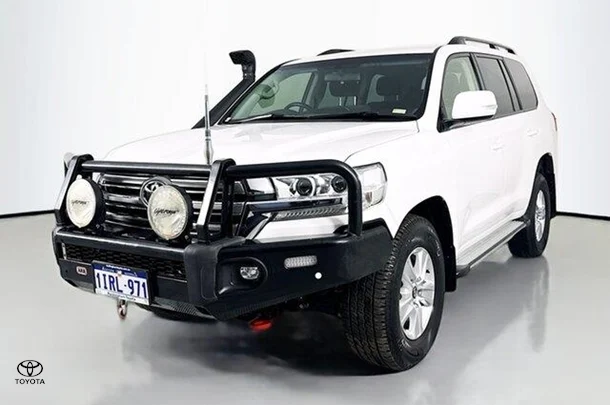2021 Toyota LANDCRUISER GXL image 4