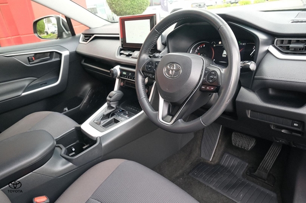 2022 Toyota RAV4 GX-2WD image 7