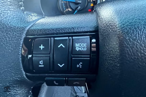 2024 Toyota Hilux Rogue image 12
