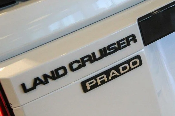 2024 Toyota Prado Kakadu image 19