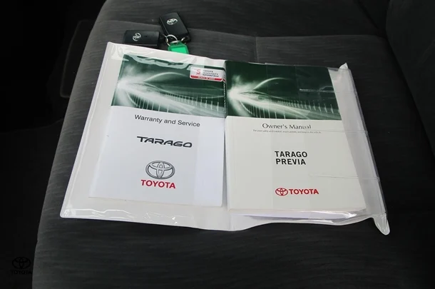 2019 Toyota Tarago GLX image 25