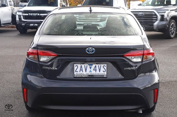 2024 Toyota Corolla Sedan Hybrid Ascent Sport image 12