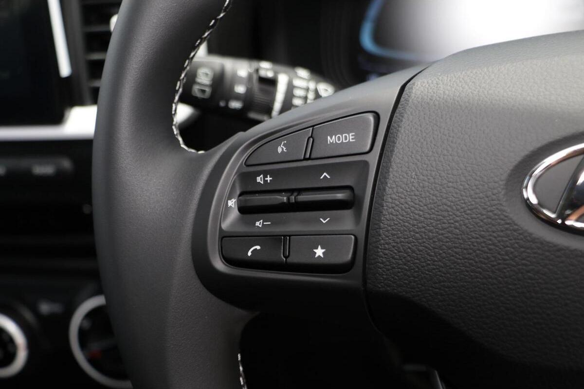 2025 Hyundai Venue Active Auto MY25 image 16