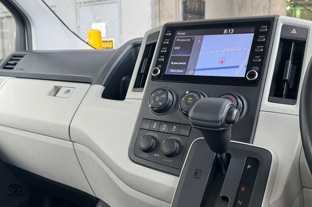 2021 Toyota Hiace SLWB image 21