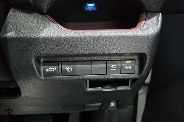 2024 Toyota RAV4 Hybrid Cruiser-AWD image 20