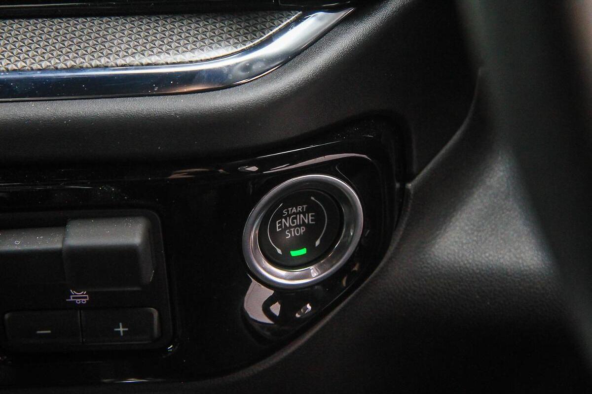 2024 Chevrolet Silverado 1500 ZR2 W/Tech Pack Auto 4x4 MY24 image 13