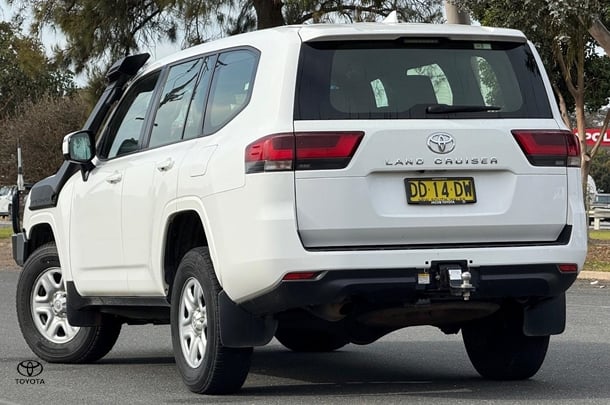 2022 Toyota LANDCRUISER GX image 5