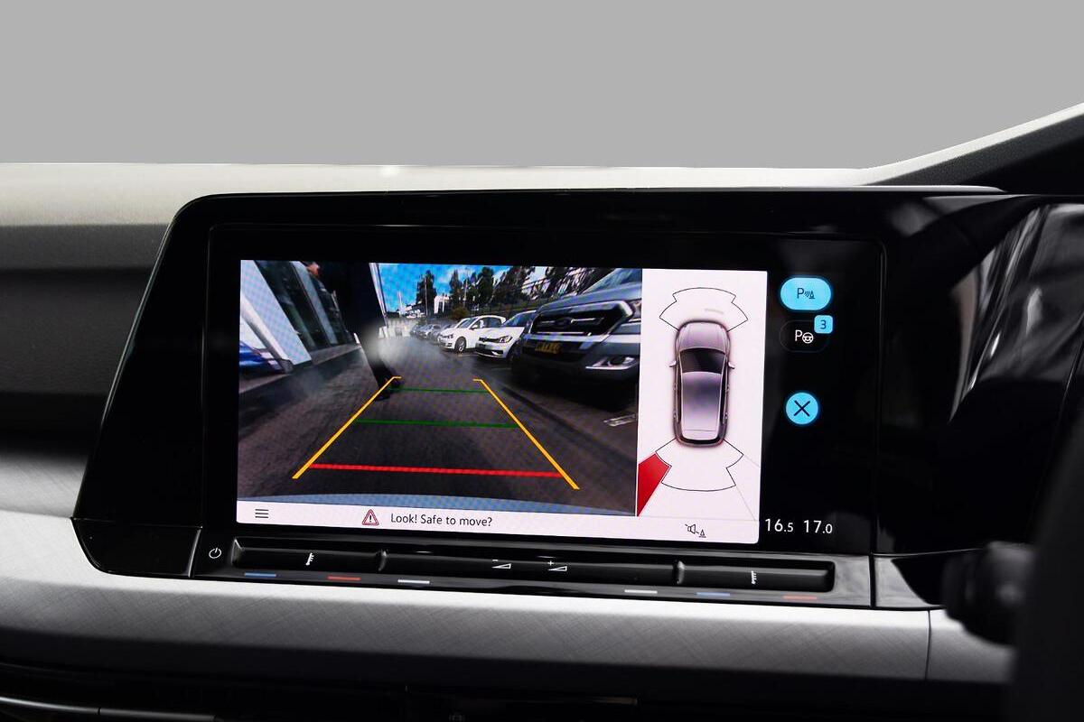 2024 Volkswagen Golf 110TSI Life 8 Auto MY24 image 11