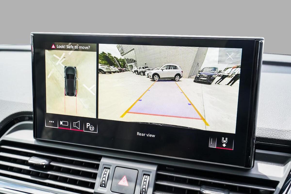 2025 Audi Q5 55 TFSI e S Line Auto quattro ultra MY25 image 11