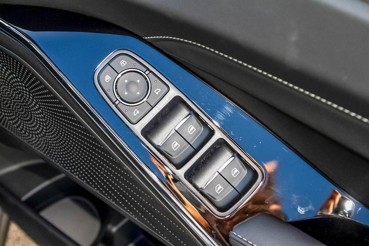 2025 GWM Haval H6 Lux Hybrid Auto image 16