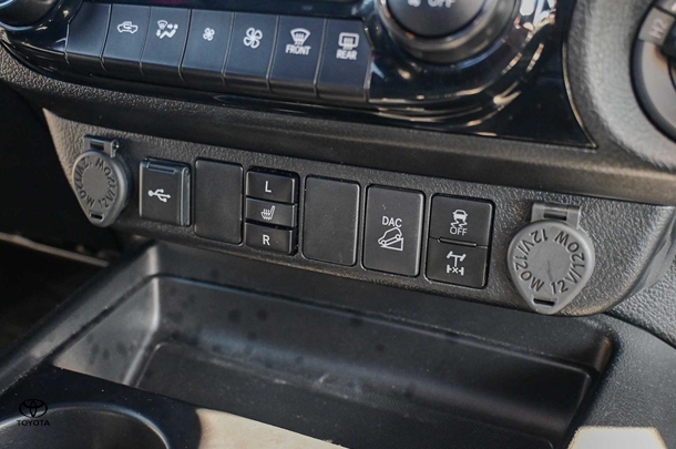 2023 Toyota HILUX GR-S image 25