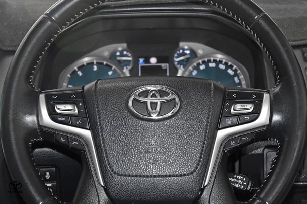 2020 Toyota Prado GXL image 14