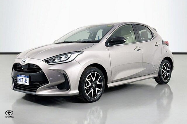 2020 Toyota Yaris ZR image 4